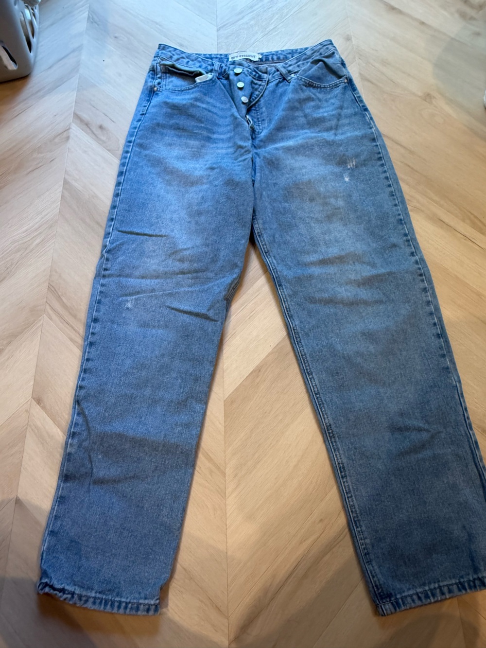 Women’s 90s straight leg jeans